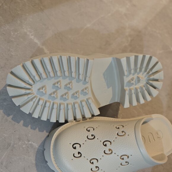 Gucci GG breathable platform sandals - Picture 5 of 6